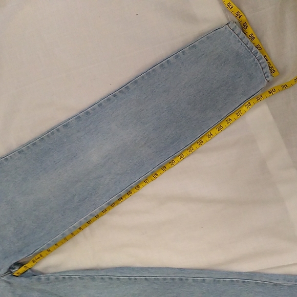 VINTAGE BHDC Button Fly High Waist Tapered Leg 'Mom' Jeans / Distressed Denim - Picture 8 of 15